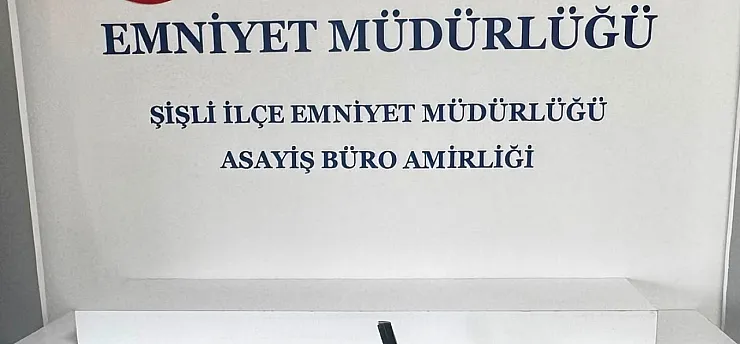 AVM Girişinde Çantasından Şarjör Ve Mermi Çıkan Kadın Gözaltına Alındı