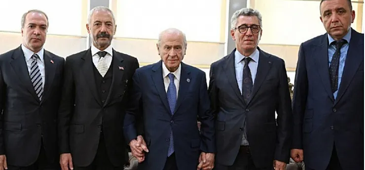 Bahçeli, Sarallar ve Şahinler'i Barıştırdı