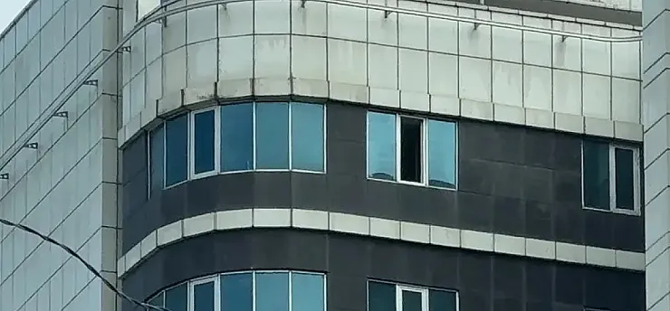Bıçaklandı, Kurtarıldı, Pencereden Düşüp Öldü!