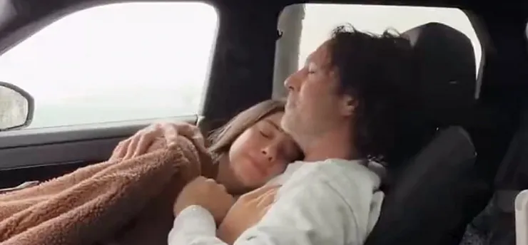 Elvin Levinler'in Sel Paylaşımı Tepki Çekti