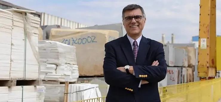 Erdoğan Akbulak, Çatışma Ortasında Kaldı