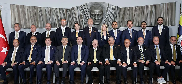 Fenerbahçe'de 7 Yönetici Birden İstifa Etti