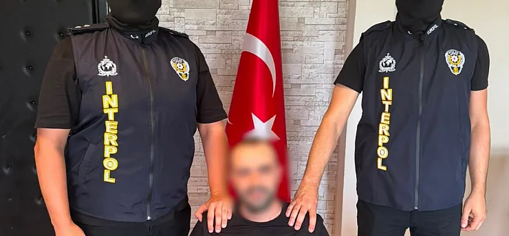 Ferhat Delen Gürcistan'da Yakalandı! Organize Suç Örgütü Elebaşı Türkiye'ye İade Edildi