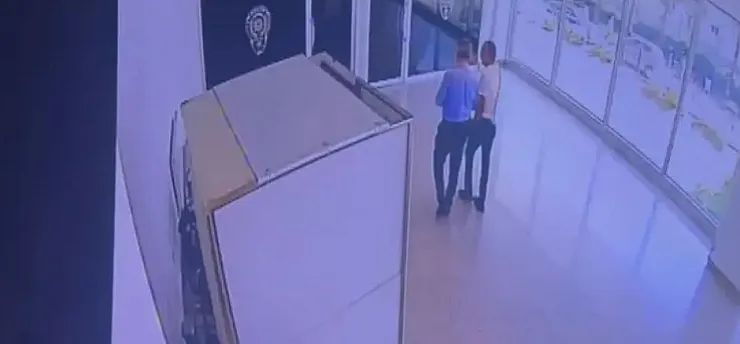 Güvenlik Kontrolünde Kalem Görünümlü Silah Ele Geçirildi