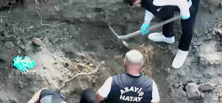 Hatay'da Kayınpederinin Katilleri Gelinini De Susturmuş
