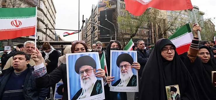 İran, ABD'ye Direnmeye Kararlı