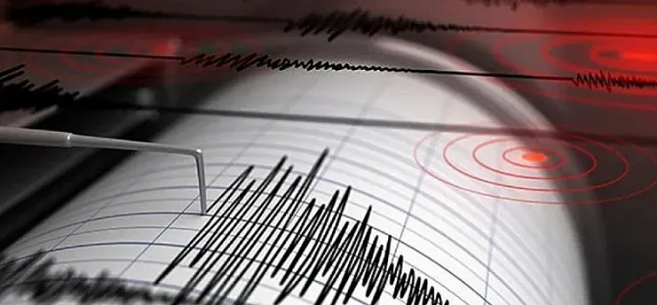 İzmir'de 11 İlçe Diri Fayların Üzerinde: Nüfusun Yüzde 44'ü Riskli Bölgelerde