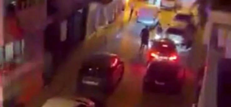 İzmir'de Silahlı Çatışma: 5 Yaralı