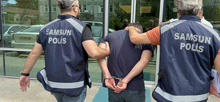 Kimlik Bilgileriniz Suç Örgütünün Elinde Dediler, 1,5 Milyon Lirasını Aldılar