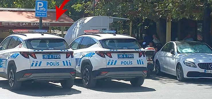 Manisa'da Çay Bahçesinin Erkekler Tuvaletinde Gizli Kamera Düzeneği Bulundu