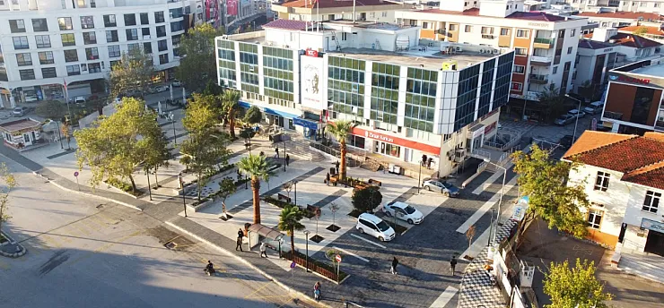 Menderes Belediye Başkanı İlkay Çiçek Dahil 16 Kişi Hakkında Gözaltı Kararı