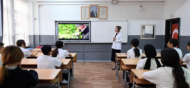 Öğretmenlerin İl İçi Yer Değiştirme Başvuruları Başladı