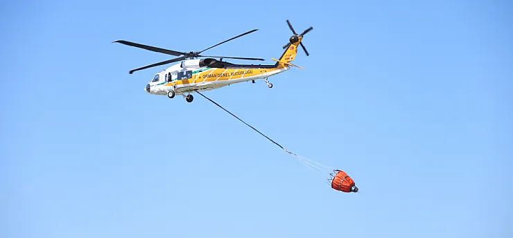 Orman Yangınında Yerli Yangın Söndürme Helikopteri 'Nefes' Mesai Yaptı