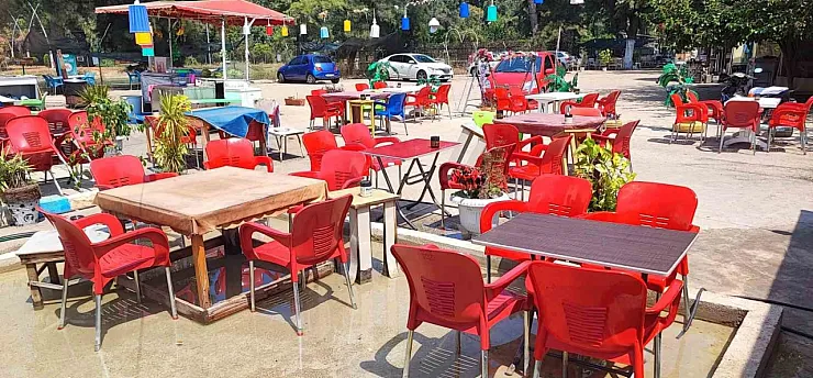 Parkta Başlayan Tartışma Kafede Bıçaklı Saldırıya Dönüştü