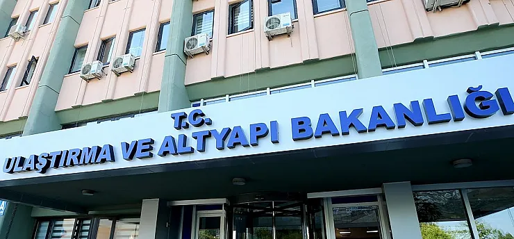 Polonya Uçağı Türk Hava Sahasında Yakın Takibe Alındı