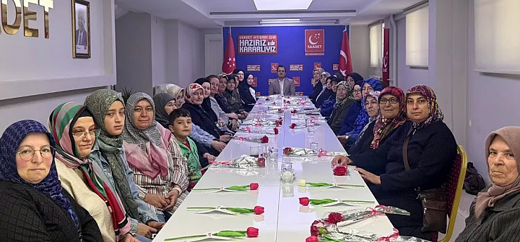 Saadet Partisi'nden Anneler Günü'nde Anlamlı Etkinlik