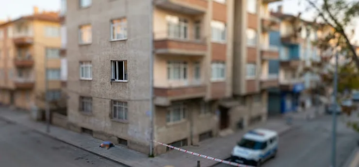 Sevgilisiyle Birlikteyken Kardeşi Gördü, Sonrası Korkunç