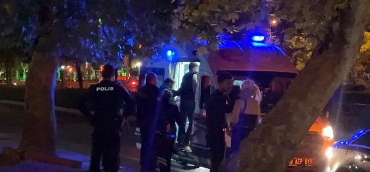 Yan Bakma Tartışması Bıçaklı Kavgaya Dönüştü