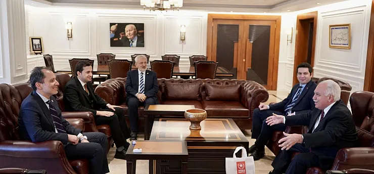 Yeniden Refah Partisi Lideri Erbakan, Ulusal Kanal'da