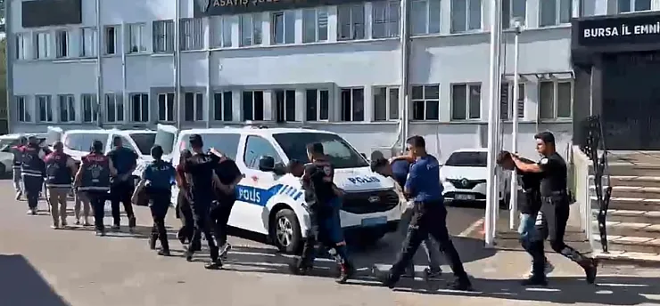 Zorla Hesap Açtırma Operasyonu: 11 Şüpheli Yakalandı, 2 Tutuklandı