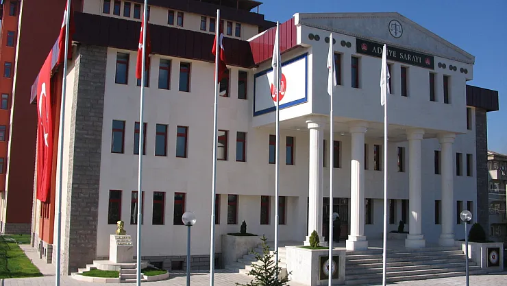 15 Yaşındaki Akrabasından Hamile Kaldı, Doğurdu, Sakladı: Annenin Cezai Ehliyeti Araştırılacak