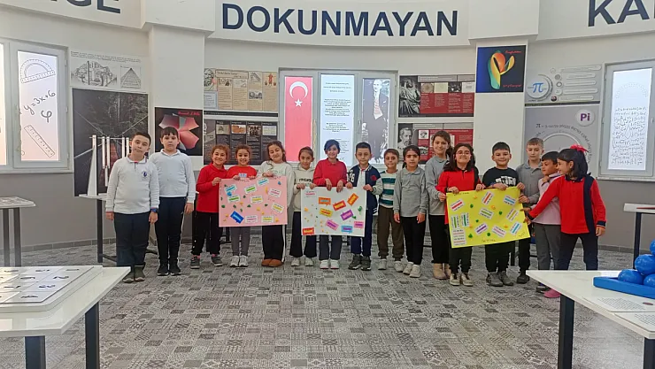 2 Bin Öğrenci Matematik Müzesi Ve Atölye Etkinliklerinden Faydalandı