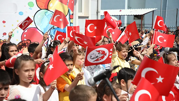 23 Nisan Ulusal Egemenlik ve Çocuk Bayramı'nı En Güzel Kutlayan Okul