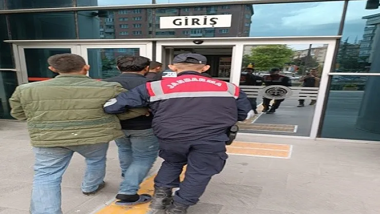 50 bin TL değerinde kablo çalan 3 şüpheliden 1'i tutuklandı