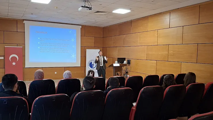 Acil Servis Hemşirelerine Önemli Sunum