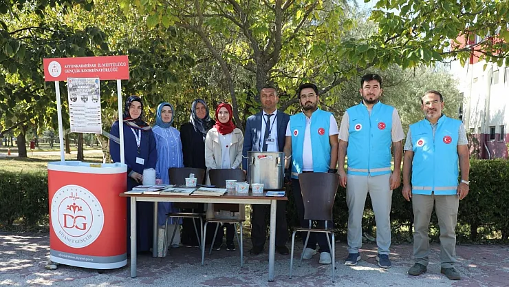 AFSÜ'de Gençlere Çorba İkram Edildi