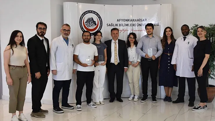 AFSÜ Göz Hastalıklarından Dört Asistan FEBO Unvanı Aldı