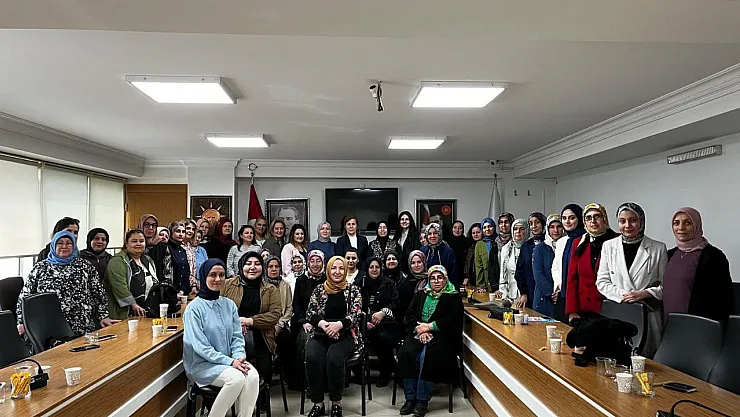 Afyon AK Kadın Teşkilatı'na Tam Not