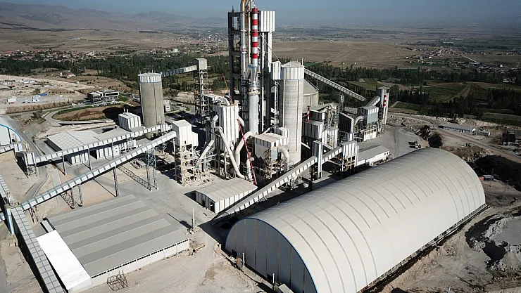 Afyon Çimentodan 10 Milyon Dolarlık Atak