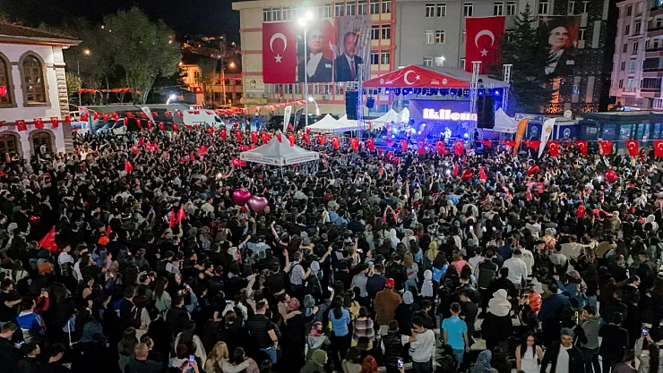 Afyon'da 23 Nisan Konseri Düzenlendi