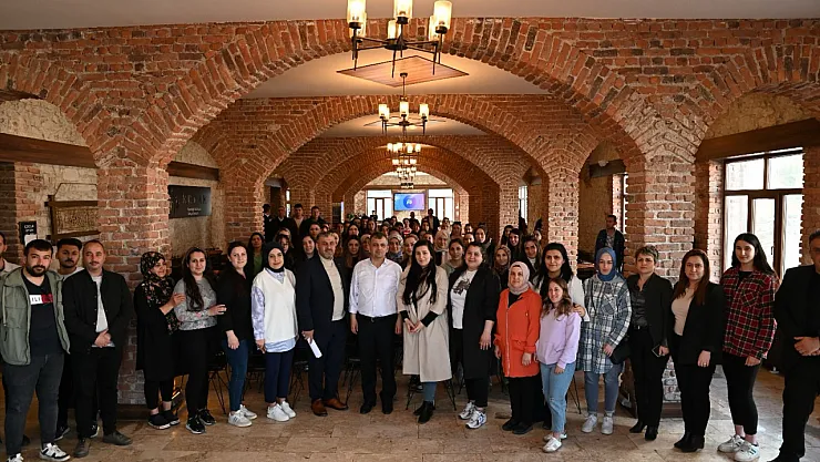 Afyon'da Bayram Öncesi Yüzler Güldü: 10 Bin TL Hesaplara Yattı!