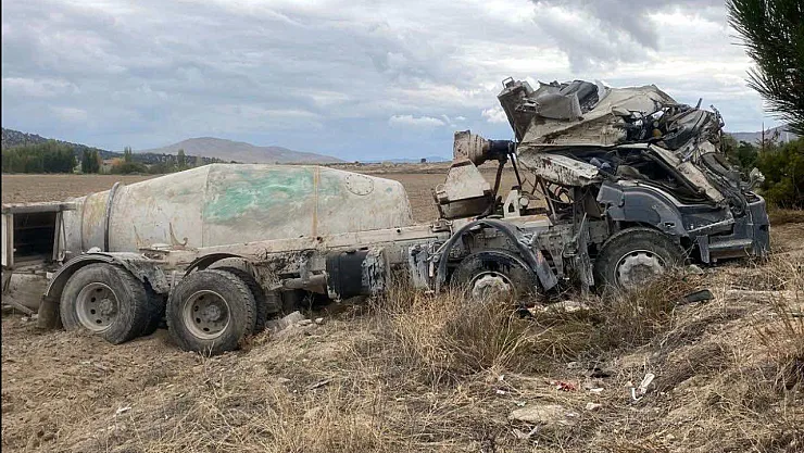 Afyon'da Beton Mikseri Devrildi: Sürücü Ağır Yaralı!