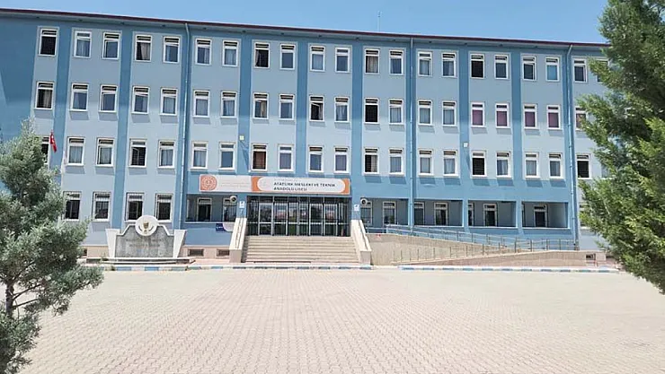 Afyon'da Bir İlk: Hasta ve Yaşlı Bakımı İçin Açık Lise Açıldı!