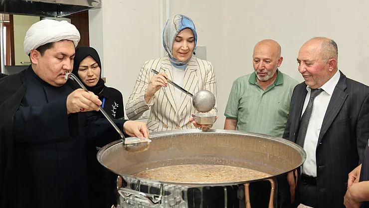 Afyon'da Cemevi'nde Tarihi Buluşma: Vali Yiğitbaşı ve Afgan Hazara Türkleri Bir Arada
