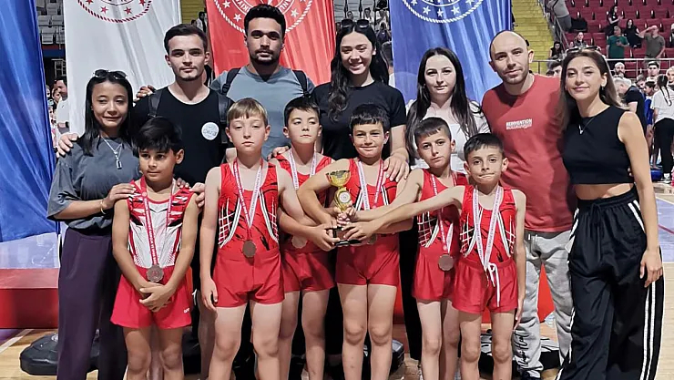Afyon'da Cimnastik Rüzgârı! 605 Sporcu Zafer İçin Yarıştı