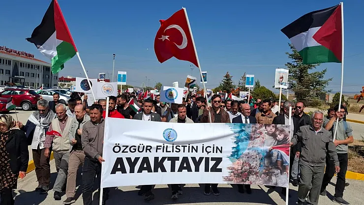 Afyon'da Dokuz Gündür Meydanlardalar