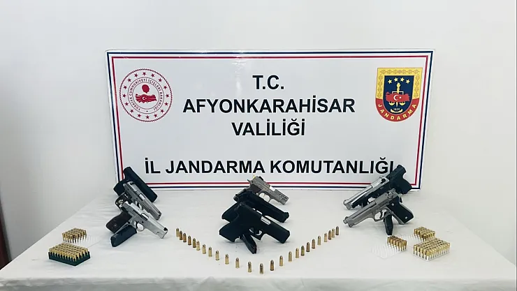 Afyon'da Düğünleri Kana Bulamadan Yakalandılar: 8 Gözaltı!