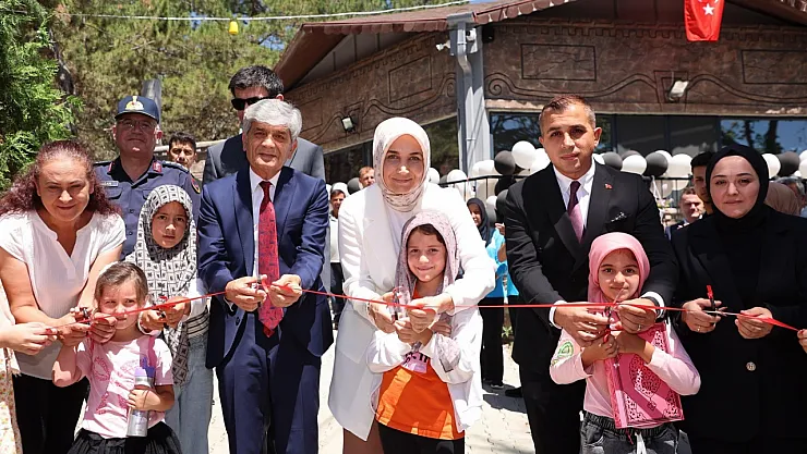Afyon'da Engelsiz Kafe Açıldı… Öksüze, Yetime Ücretsiz…