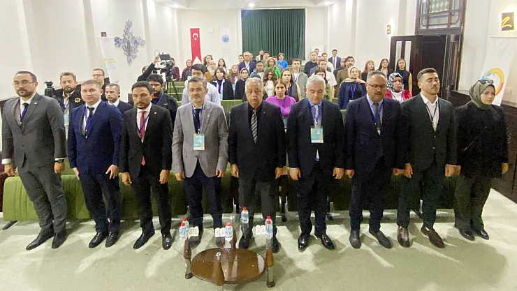 Afyon'da Gençlik Tam Bağımsız Olacak