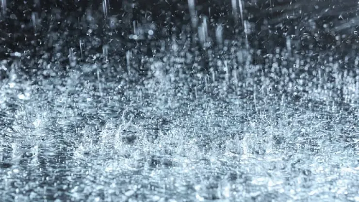 Afyon'da Hava Ters Dönecek: Kuvvetli Yağış Geliyor, Hazırlıklı Olun