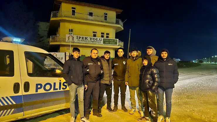 Afyon'da Kavga İhbarına Giden Bekçilere Pastalı Kutlama