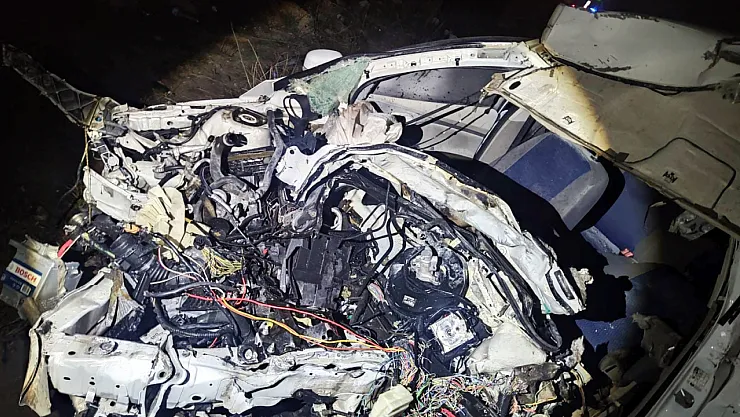 Afyon'da Korkunç Kaza: Hurdaya Dönen Araçta Can Verdi
