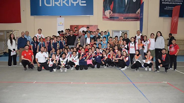 Afyon'da Krikete İlgi Artıyor