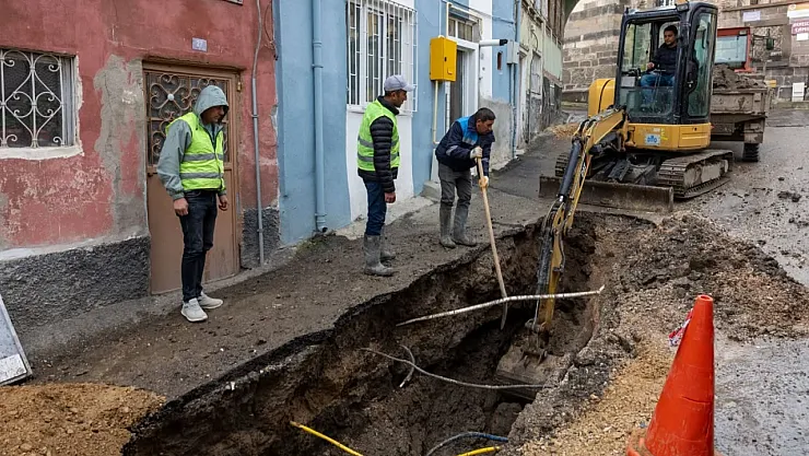 Afyon'da Mahalle Sakinleri Rahatladı! 'Yontma Kanal' Tarih Oldu