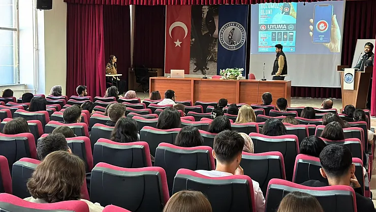 Afyon'da Polisten Üniversite Ve Kışlaya Özel Eğitim