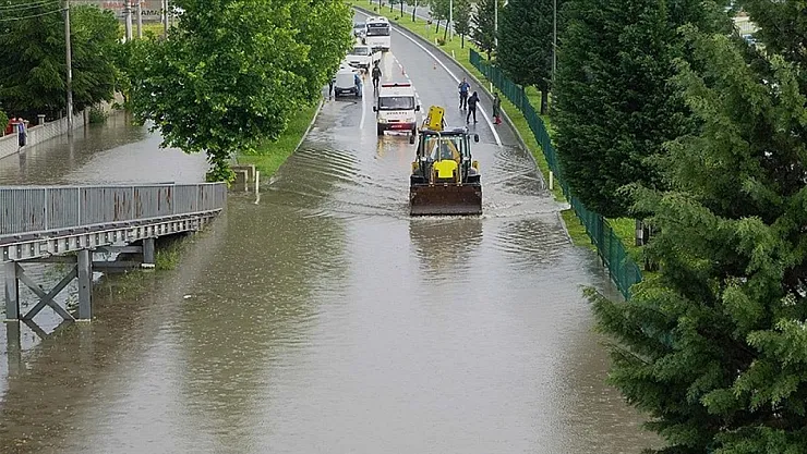 Afyon'da Sel Uyarısı